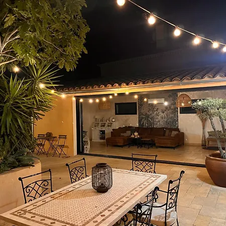 Les 3 Restanques Villa *