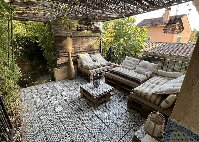 Les 3 Restanques Villa *